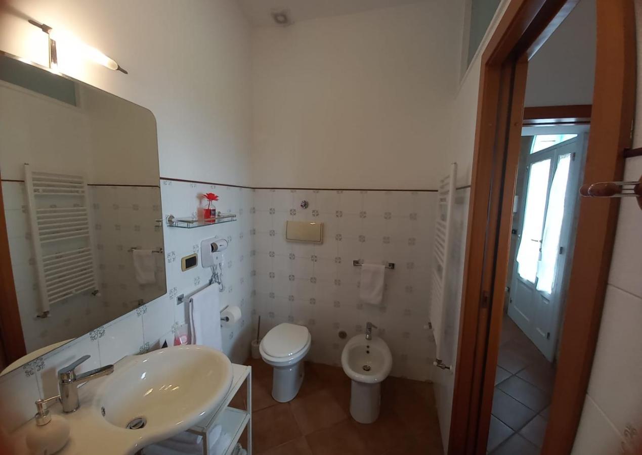 Villino Tronchetto Bianco Panzió Mola di Bari Kültér fotó